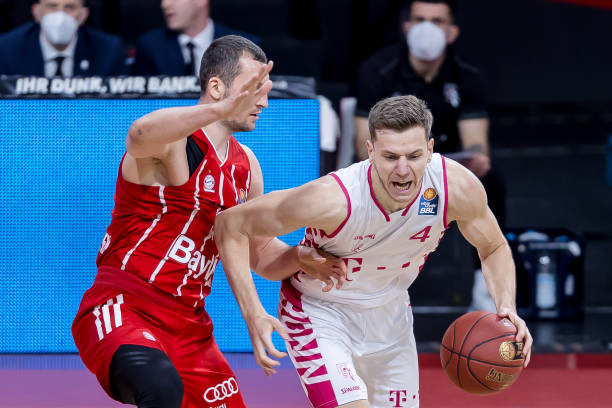 的防守者 的防守者