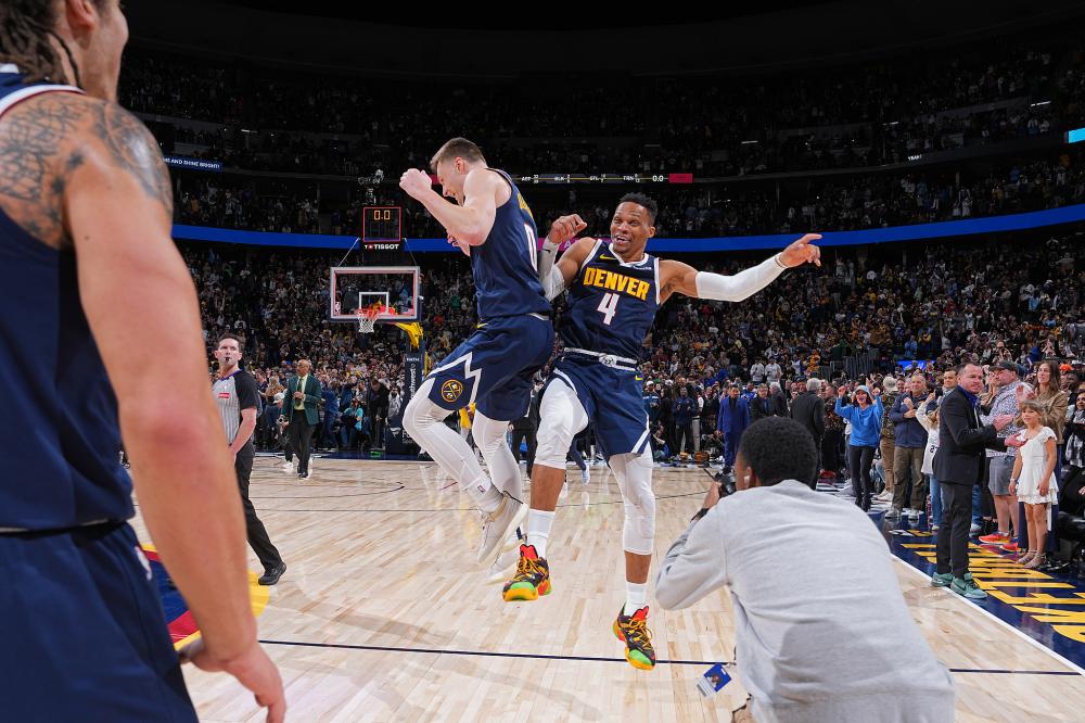 保持高度集 保持高度集